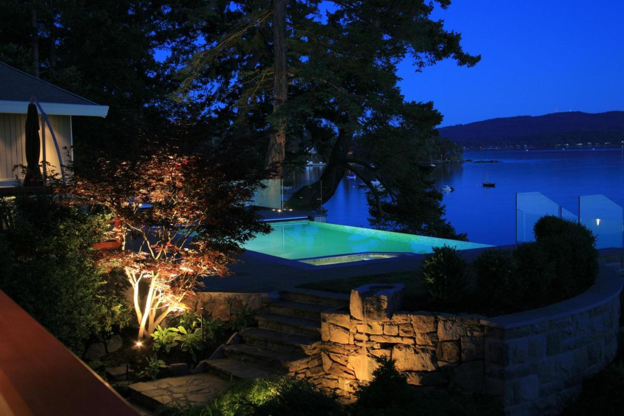 Oceanside Lodge Saanich Inlet North Saanich Экстерьер фото